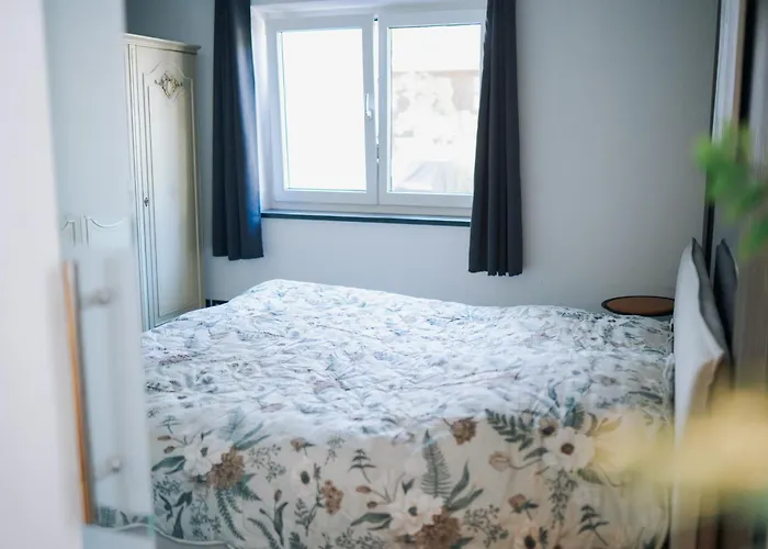 Design Ferienwohnung Im Alpenvorland Апартаменты *